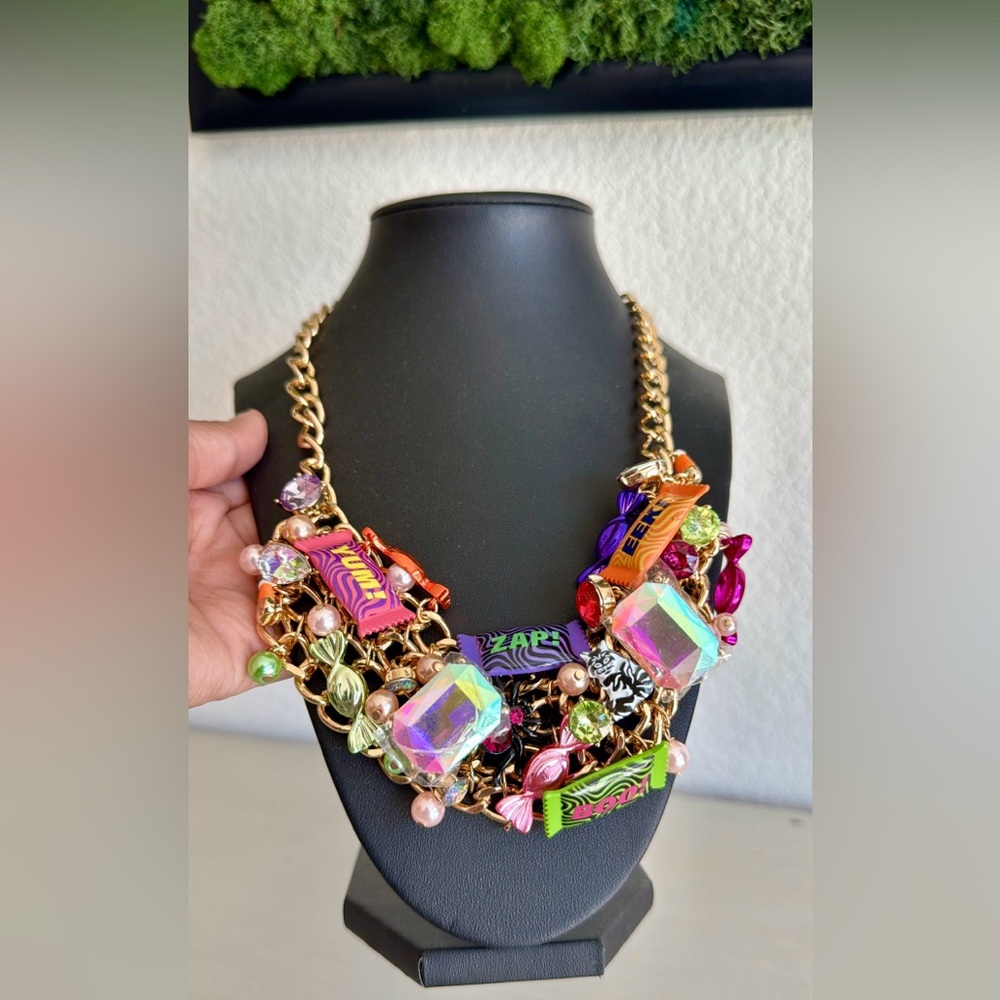 NWT Betsey Johnson Halloween Candy Necklace - Picture 2 of 3